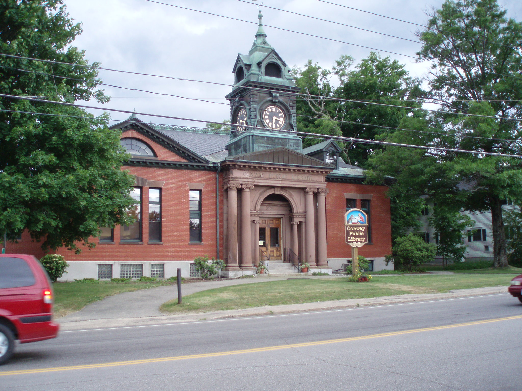 dropping by the Conway library during our Coast2CoastBikeRide