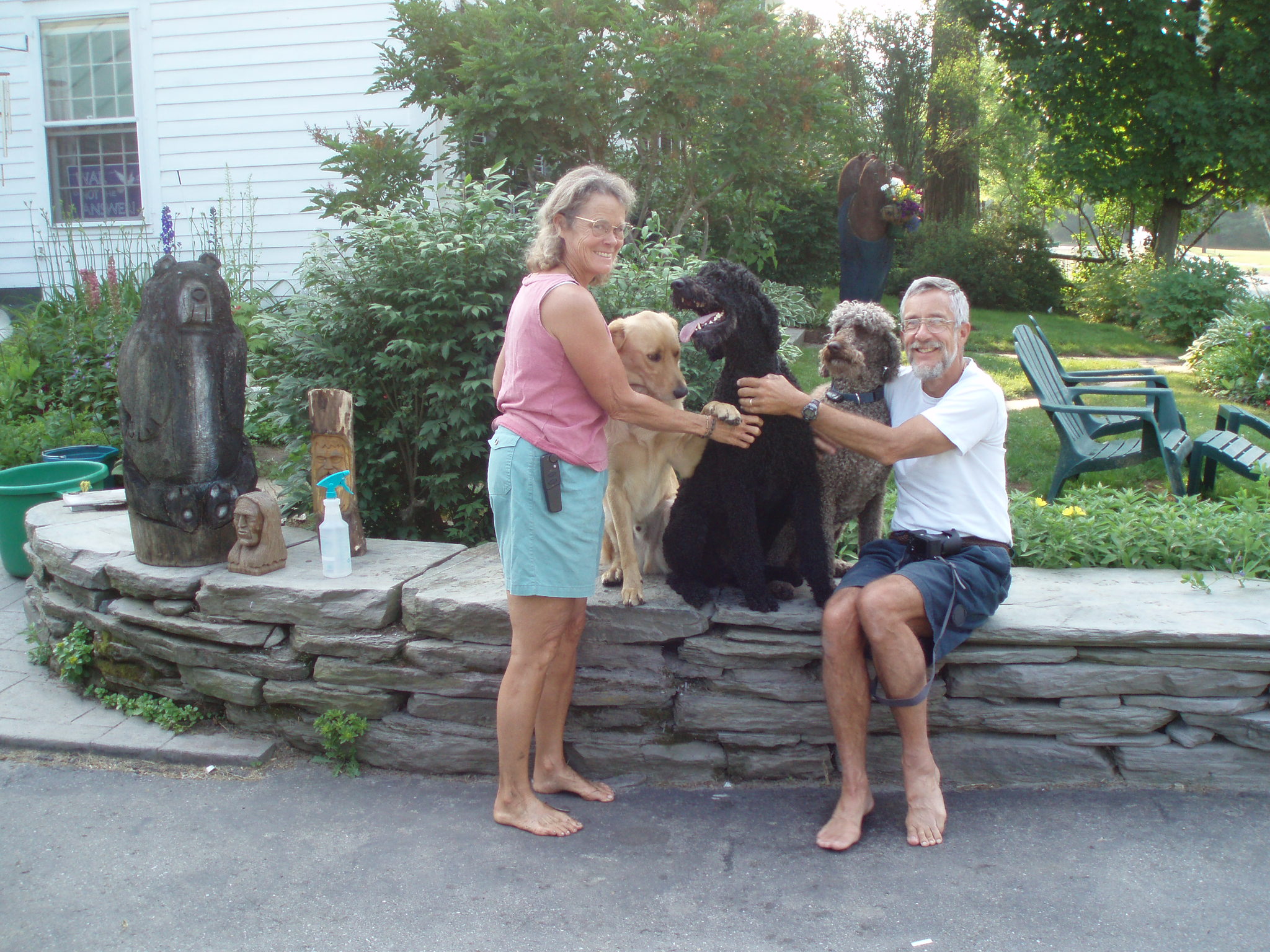 Meeting Dogs and Dog owners during our Bike tour